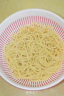 Make Seafood Italy Noodles step 8