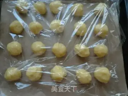 Make Almond peaches step 5