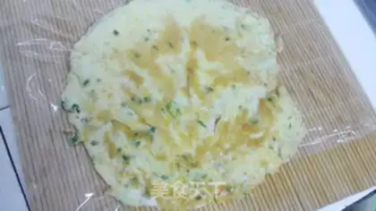 Make Eggskin sushi step 3