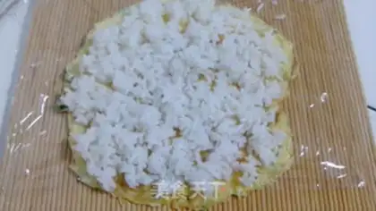 Make Eggskin sushi step 4