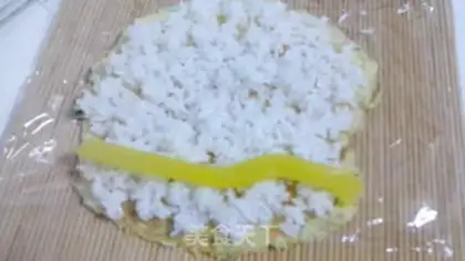 Make Eggskin sushi step 5