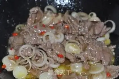 Make Sour onion beef step 6