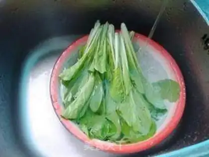 Make The cabbage is fried step 0