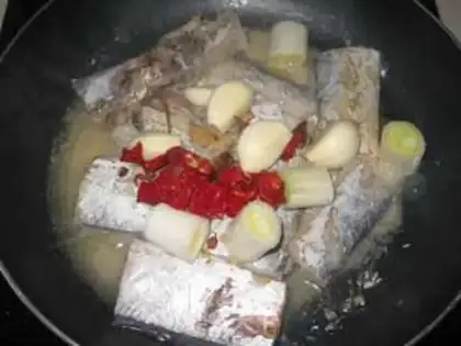 Make Red-fried fish step 3