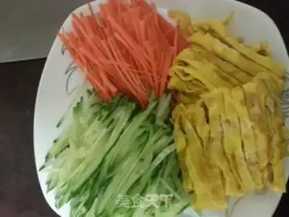 Make Three-coloured noodles step 4