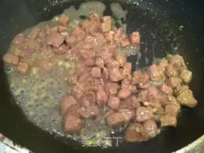 Make Black pepper beef and cucumber step 5