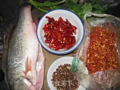Make Boiling perfume fish step 0