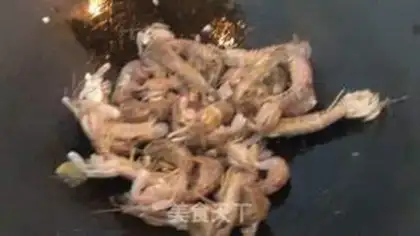 Make Garlic Shrimp step 4