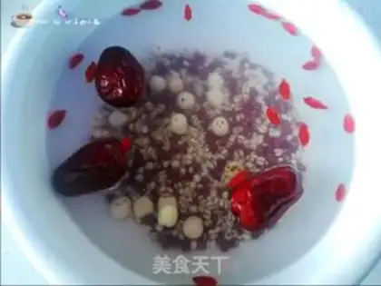 Make Red Bean Lotus Porridge step 1