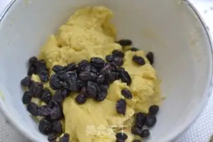 Make raisin soufflés step 6