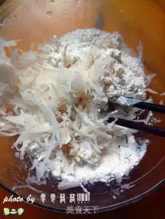 Make radish pancakes step 1