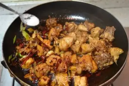 Make Guizhou chicken horns step 12