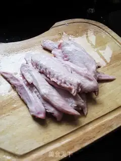 Make The licorice halogen wings step 2
