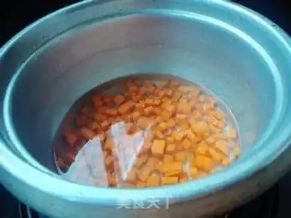 Make Carrot banana shake step 1
