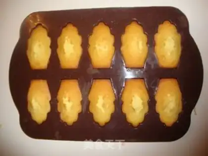 Make The original Madeleine step 12