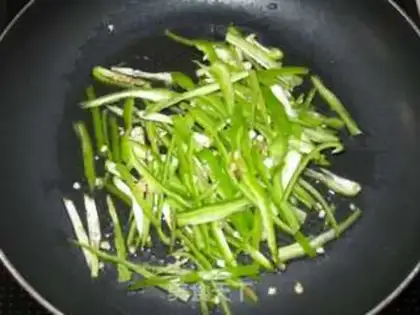 Make Twin pepper potatoes step 2