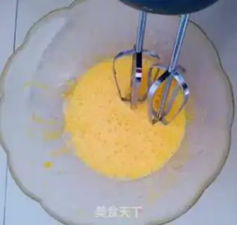 Make Egg yolk step 0