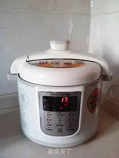 Make Lotus peanut and dragon bones step 5