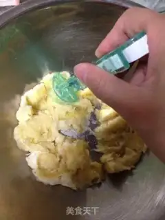 Make Banana muffins step 0