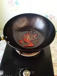 Make Spicy chicken silk step 2
