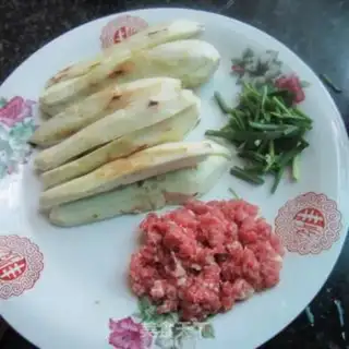 Make Meat and eggplant step 1