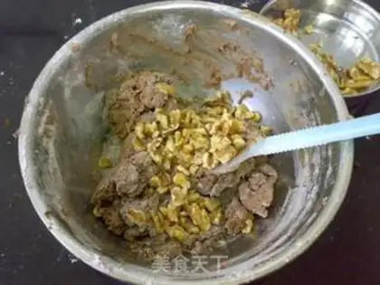 Make walnut chocolate plate step 8