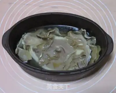 Make Dry-cooked elbows step 1