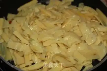 Make The meat and bamboo step 5