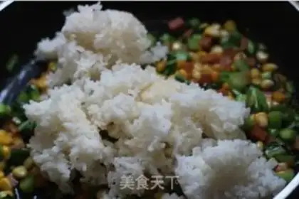 Make Ham sausage fried rice step 6