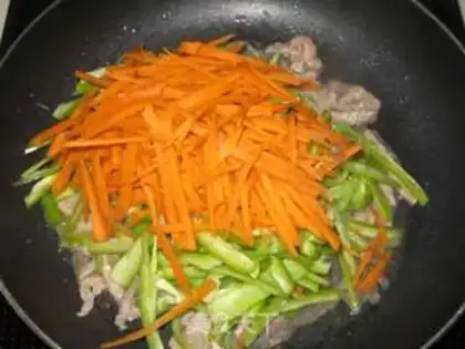 Make Carrot chili beef step 5