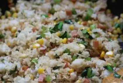 Make Ham sausage fried rice step 7