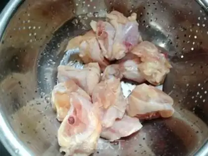 Make Chicken-legged pumpkin onion quinoa step 1
