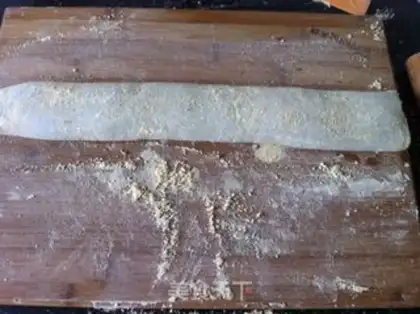 Make Donkey rolls step 25
