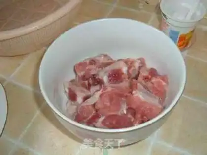 Make Hands on the rich selenium ribs step 0