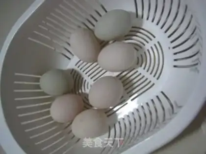 Make Pickled duck eggs step 1