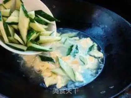 Make cucumber egg soup step 5