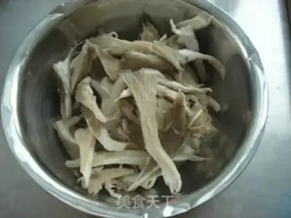 Make Dry mushrooms step 1