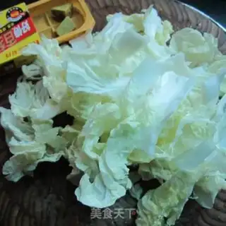 Make Curry cabbage step 0