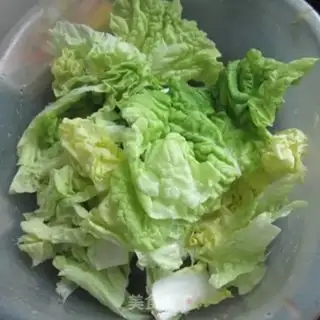 Make Spicy cabbage step 0