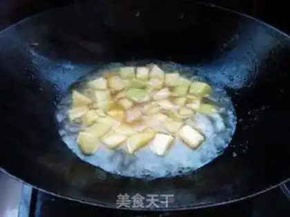Make Red burning Buddha