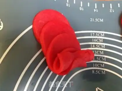 Make Rose cookies step 10