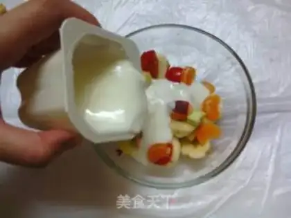 Make Yogurt salad step 2