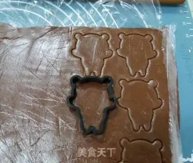 Make Two-coloured panda cookies step 5