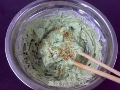 Make Green tea and cinnamon cake step 4