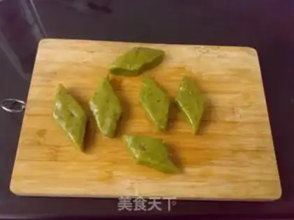 Make Green tea and cinnamon cake step 9