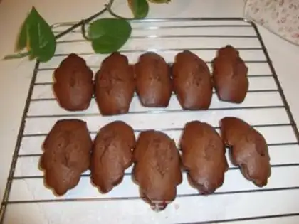 Make Chocolate Madeleine step 11