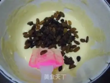 Make raisin cake roll step 6