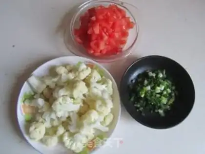 Make Tomato blossoms step 2