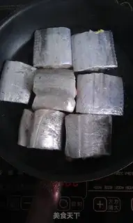 Make Red-fried fish step 3
