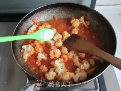 Make Tomato blossoms step 7